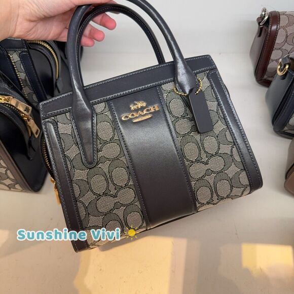 NWT Coach Andrea Carryall Bag In Signature Jacquard in Navy/Midnight Navy CT766